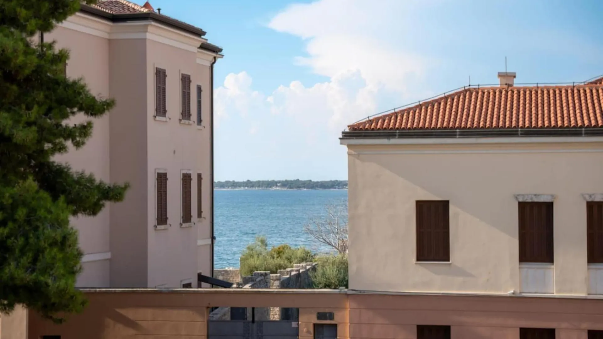 Apartment In Porec Near Old Town Beach